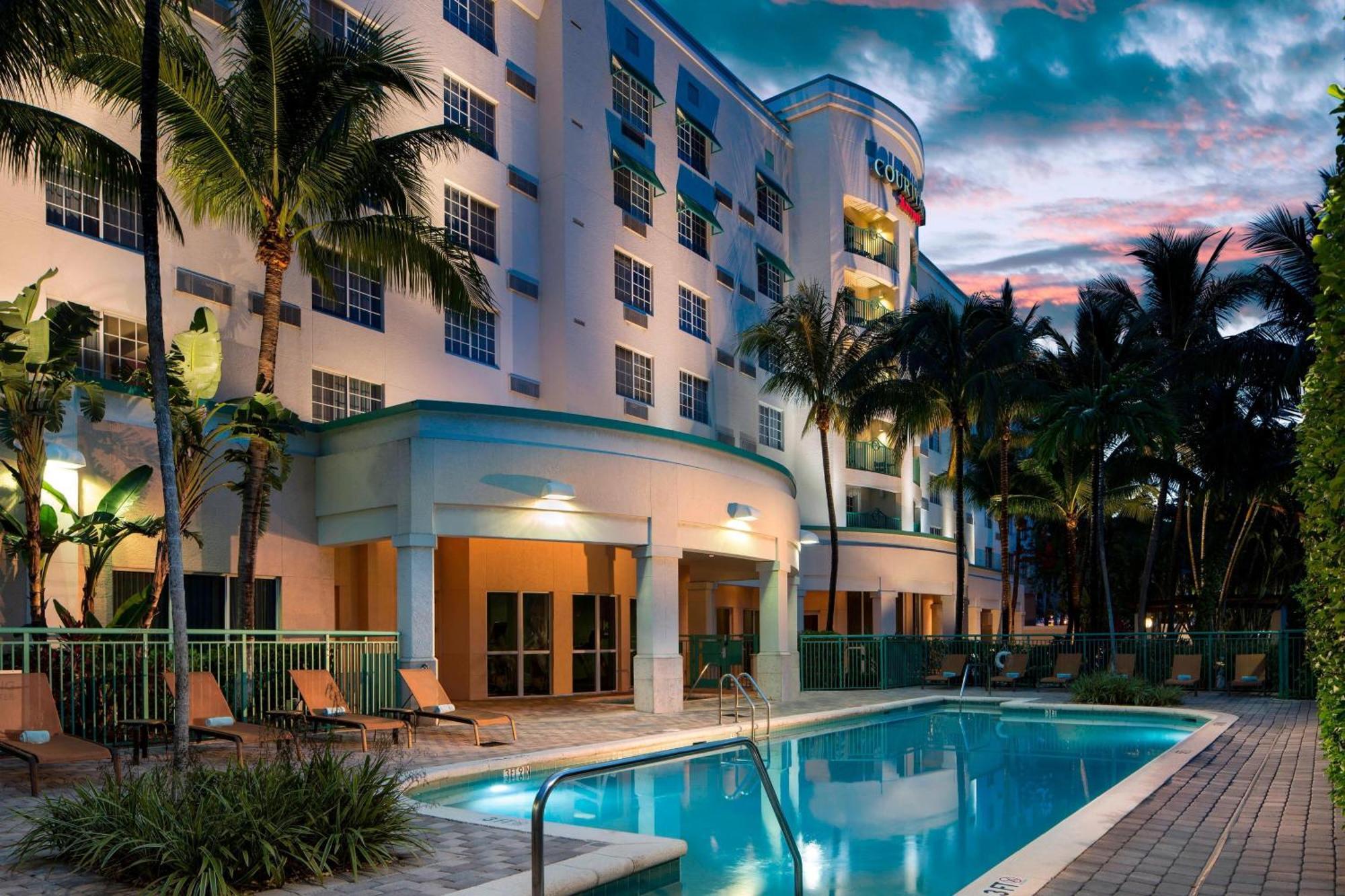 Courtyard By Marriott Fort Lauderdale Airport & Cruise Port Dania Beach Exterior foto